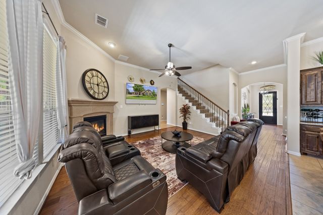 9902 Clubhouse Circle, Rowlett, TX 75089