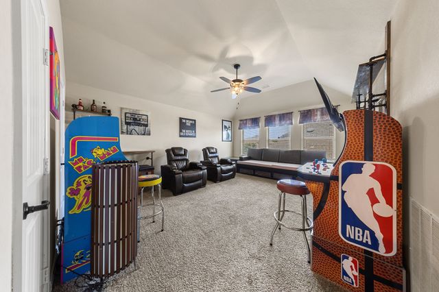 9902 Clubhouse Circle, Rowlett, TX 75089