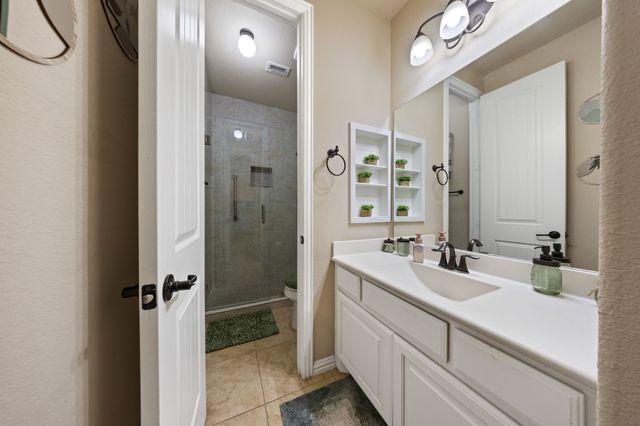 9902 Clubhouse Circle, Rowlett, TX 75089