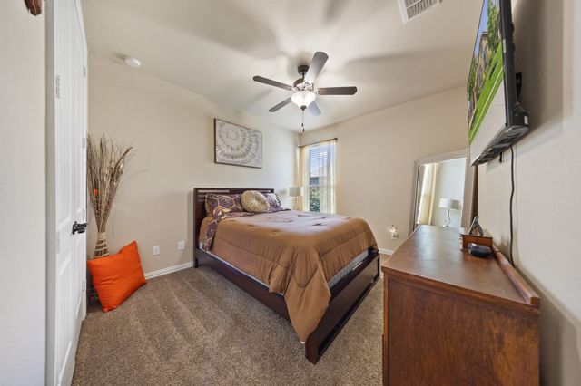 9902 Clubhouse Circle, Rowlett, TX 75089