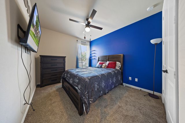 9902 Clubhouse Circle, Rowlett, TX 75089