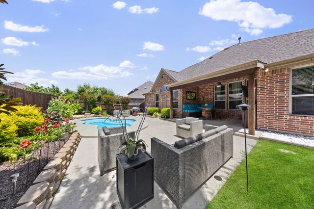 9902 Clubhouse Circle, Rowlett, TX 75089