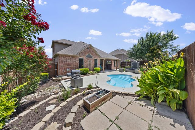9902 Clubhouse Circle, Rowlett, TX 75089