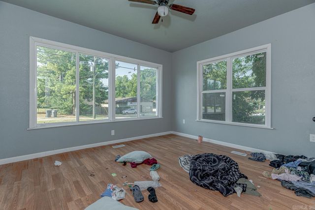 1322 W Huntington Ave, Jonesboro, AR 72401