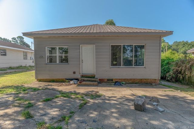 1322 W Huntington Ave, Jonesboro, AR 72401