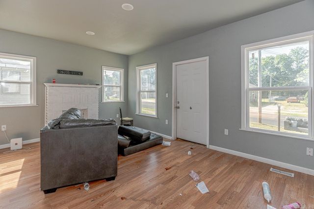 1322 W Huntington Ave, Jonesboro, AR 72401