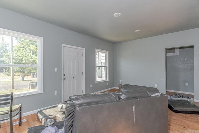 1322 W Huntington Ave, Jonesboro, AR 72401