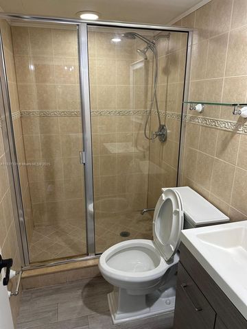 661 N University Dr 1-201, Pembroke Pines, FL 33024