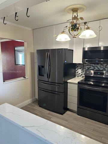 661 N University Dr 1-201, Pembroke Pines, FL 33024