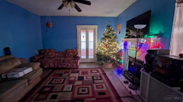 4758 Glenway Avenue, Cincinnati, OH 45238