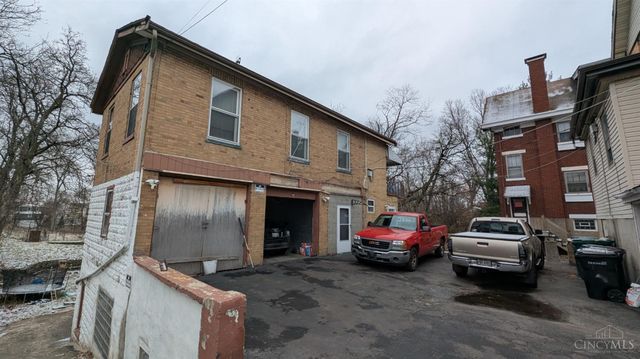 4758 Glenway Avenue, Cincinnati, OH 45238