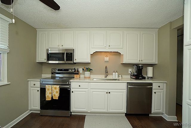 514 Wurlitzer Drive, North Tonawanda, NY 14120