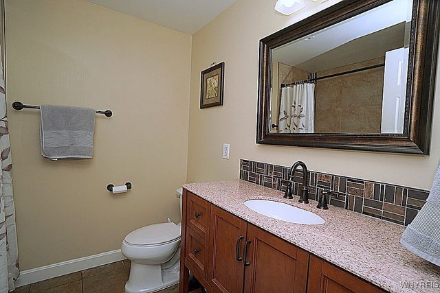 514 Wurlitzer Drive, North Tonawanda, NY 14120