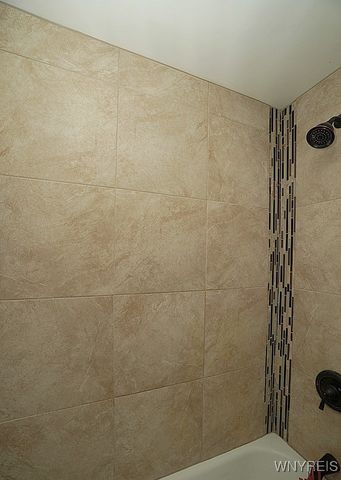 514 Wurlitzer Drive, North Tonawanda, NY 14120