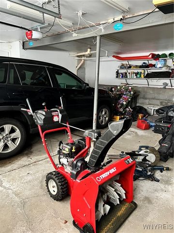 514 Wurlitzer Drive, North Tonawanda, NY 14120