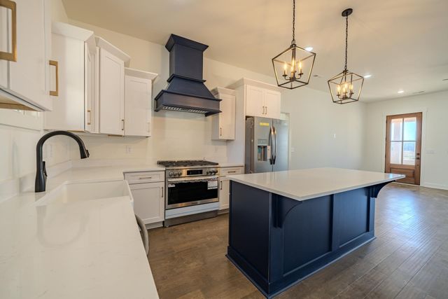 130 BELVEDERE CIR, Savannah, TN 38372