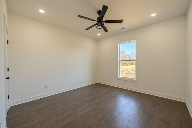 130 BELVEDERE CIR, Savannah, TN 38372