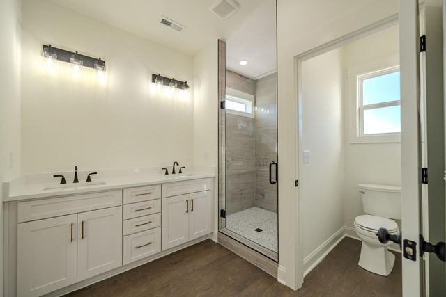 130 BELVEDERE CIR, Savannah, TN 38372