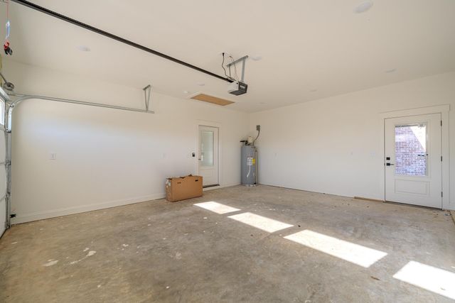 130 BELVEDERE CIR, Savannah, TN 38372