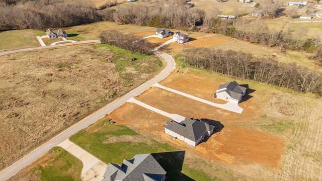 130 BELVEDERE CIR, Savannah, TN 38372