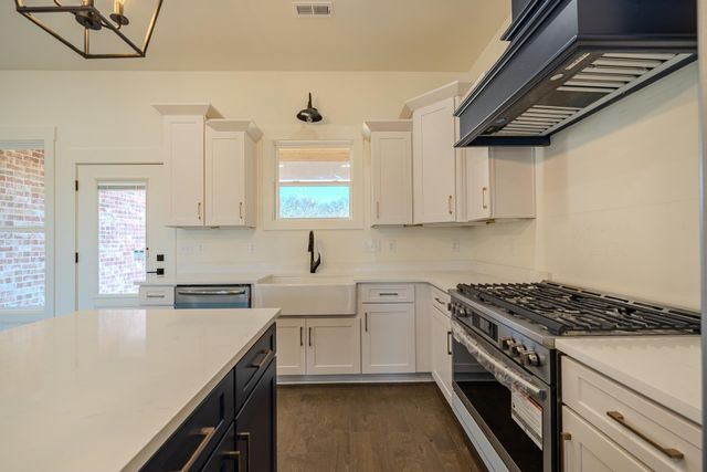 130 BELVEDERE CIR, Savannah, TN 38372