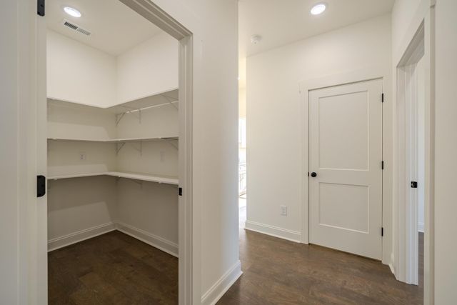 130 BELVEDERE CIR, Savannah, TN 38372