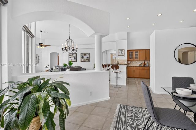 1164 Ginger Circle, Weston, FL 33326