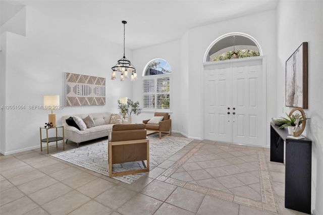1164 Ginger Circle, Weston, FL 33326