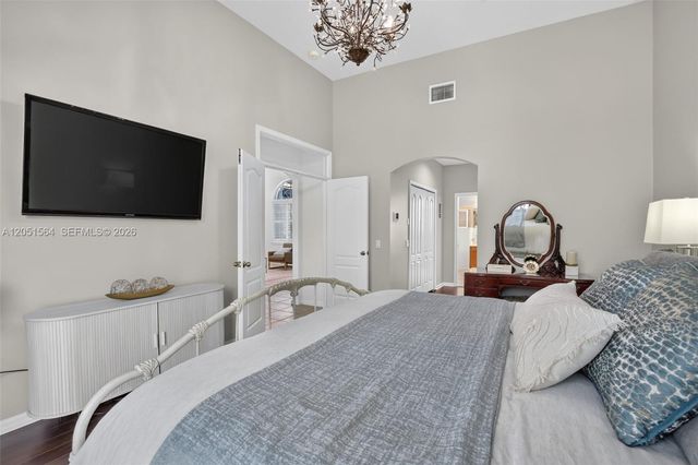 1164 Ginger Circle, Weston, FL 33326
