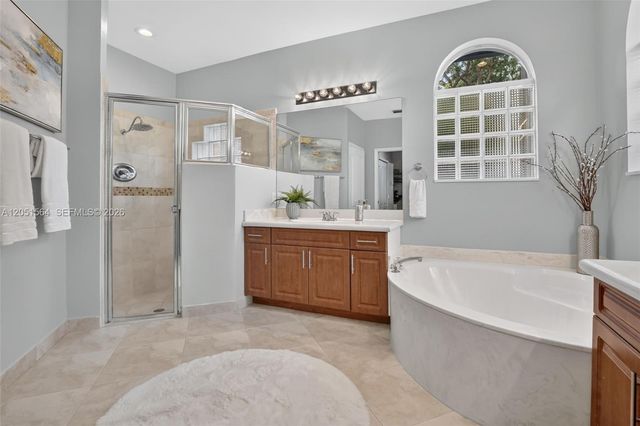 1164 Ginger Circle, Weston, FL 33326