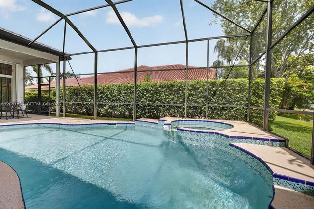 1164 Ginger Circle, Weston, FL 33326