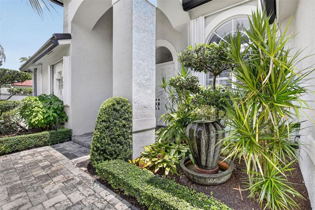 1164 Ginger Circle, Weston, FL 33326