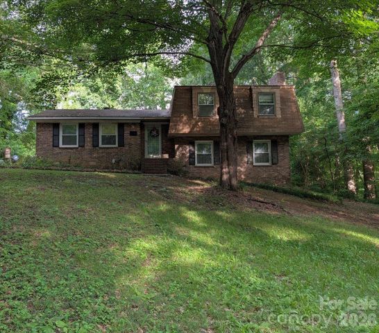 215 Swamp Fox Drive, Fort Mill, SC 29715