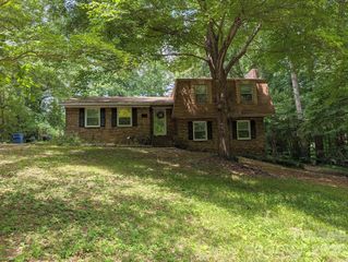 215 Swamp Fox Drive, Fort Mill, SC 29715