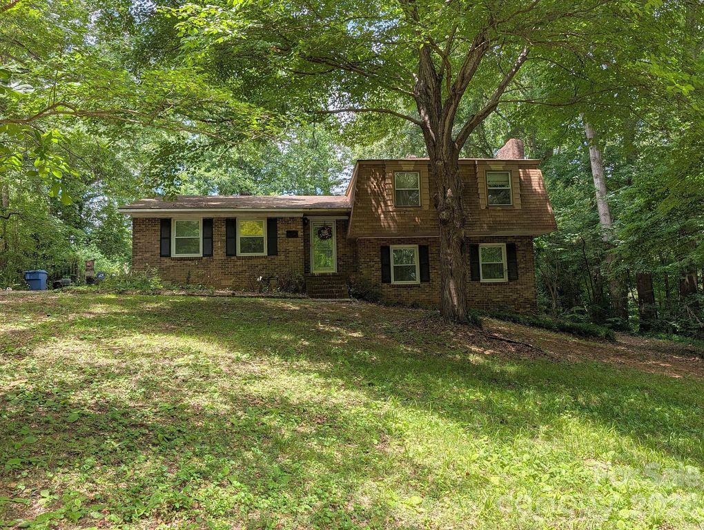 215 Swamp Fox Drive, Fort Mill, SC 29715