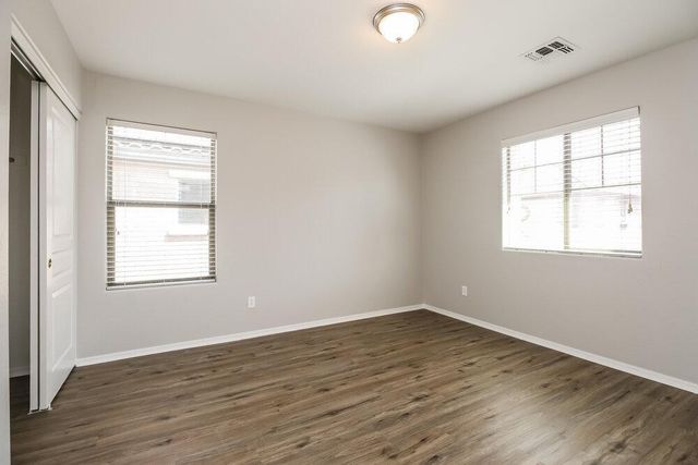 92 E Catclaw Street, Gilbert, AZ 85296