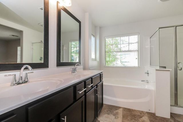 92 E Catclaw Street, Gilbert, AZ 85296