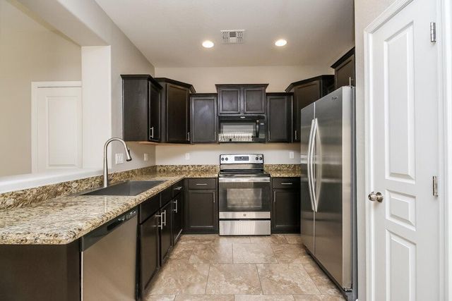 92 E Catclaw Street, Gilbert, AZ 85296