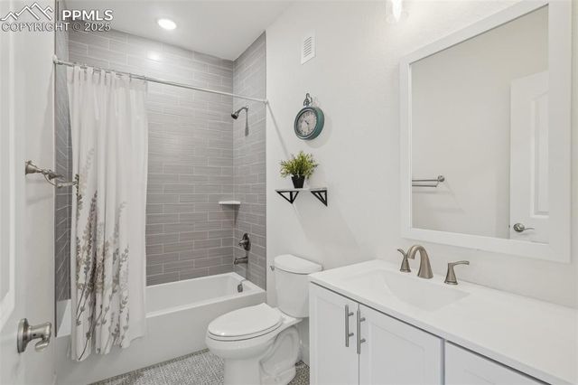 3197 Cool Meadow Place, Castle Rock, CO 80104