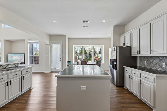 1029 Brentwood Drive, Murphy, TX 75094
