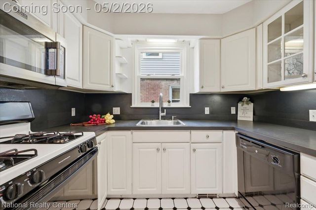 11021 Cranston Street, Livonia, MI 48150