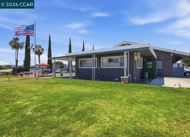 54 Koch Lane, Concord, CA 94518