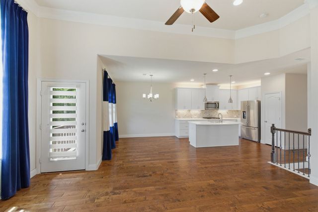 564 Waterloo Drive, Lewisville, TX 75067