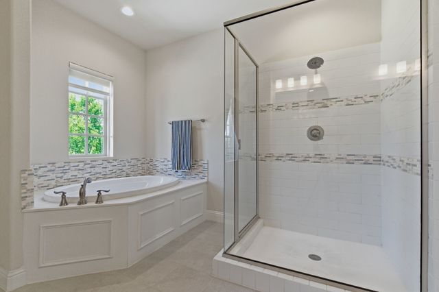 564 Waterloo Drive, Lewisville, TX 75067