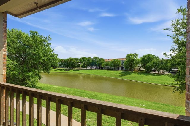 564 Waterloo Drive, Lewisville, TX 75067