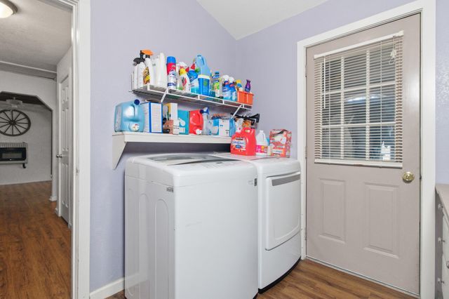 37286 County Road Ee-270, Vanzant, MO 65768