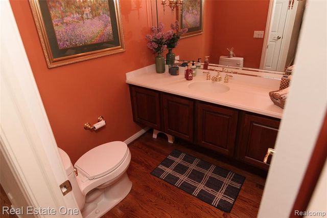 3991 Oakfield Court, Shelby Twp, MI 48316