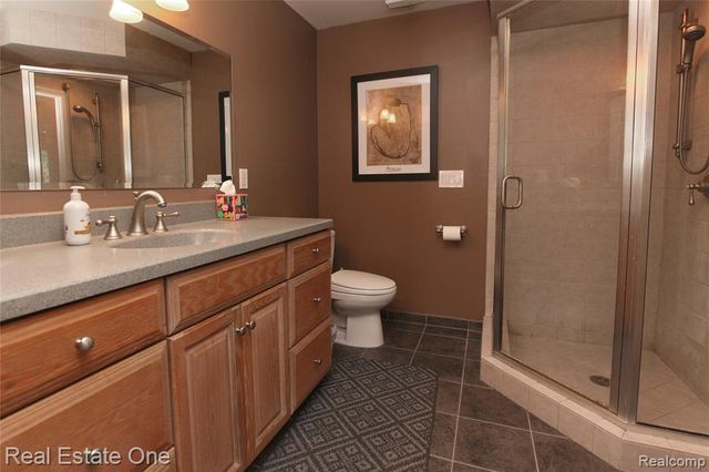 3991 Oakfield Court, Shelby Twp, MI 48316