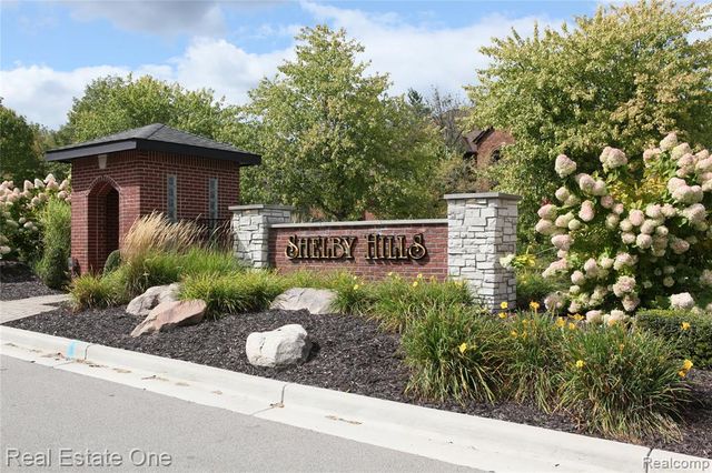 3991 Oakfield Court, Shelby Twp, MI 48316