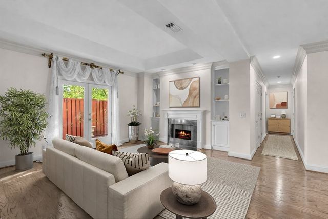 3733 West End Ave Apt 101, Nashville, TN 37205